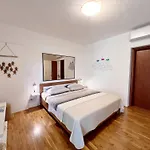Tai - Spacious And Comfy With Private Terrace هفار
