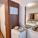 Tai - Spacious And Comfy With Private Terrace بيت ضيافة 3*