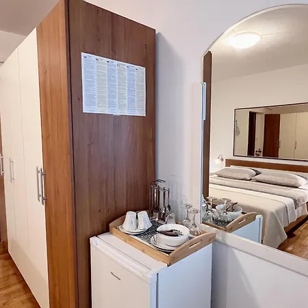 Tai - Spacious And Comfy With Private Terrace בית הארחה 3*