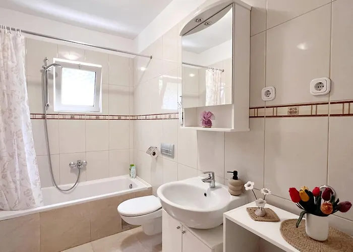 Affittacamere Tai - Spacious And Comfy With Private Terrace 3*