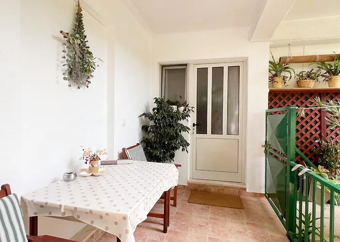 Tai - Spacious And Comfy With Private Terrace Affittacamere 3*