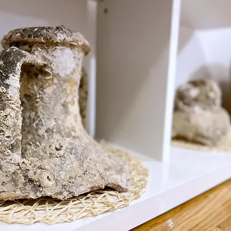 Tai - Spacious And Comfy With Private Terrace 게스트하우스 흐바르