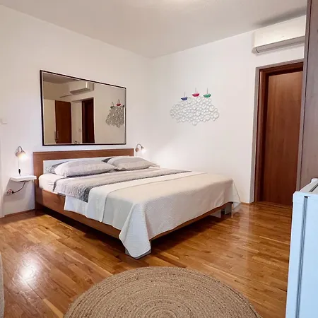 Vendégház Tai - Spacious And Comfy With Private Terrace Hvar Town